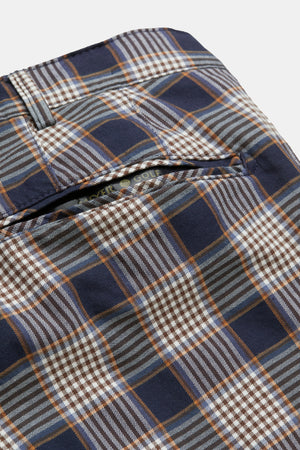 B-St. Andrews 1-8072 PRINCE OF WALES • GOLF SHORTS