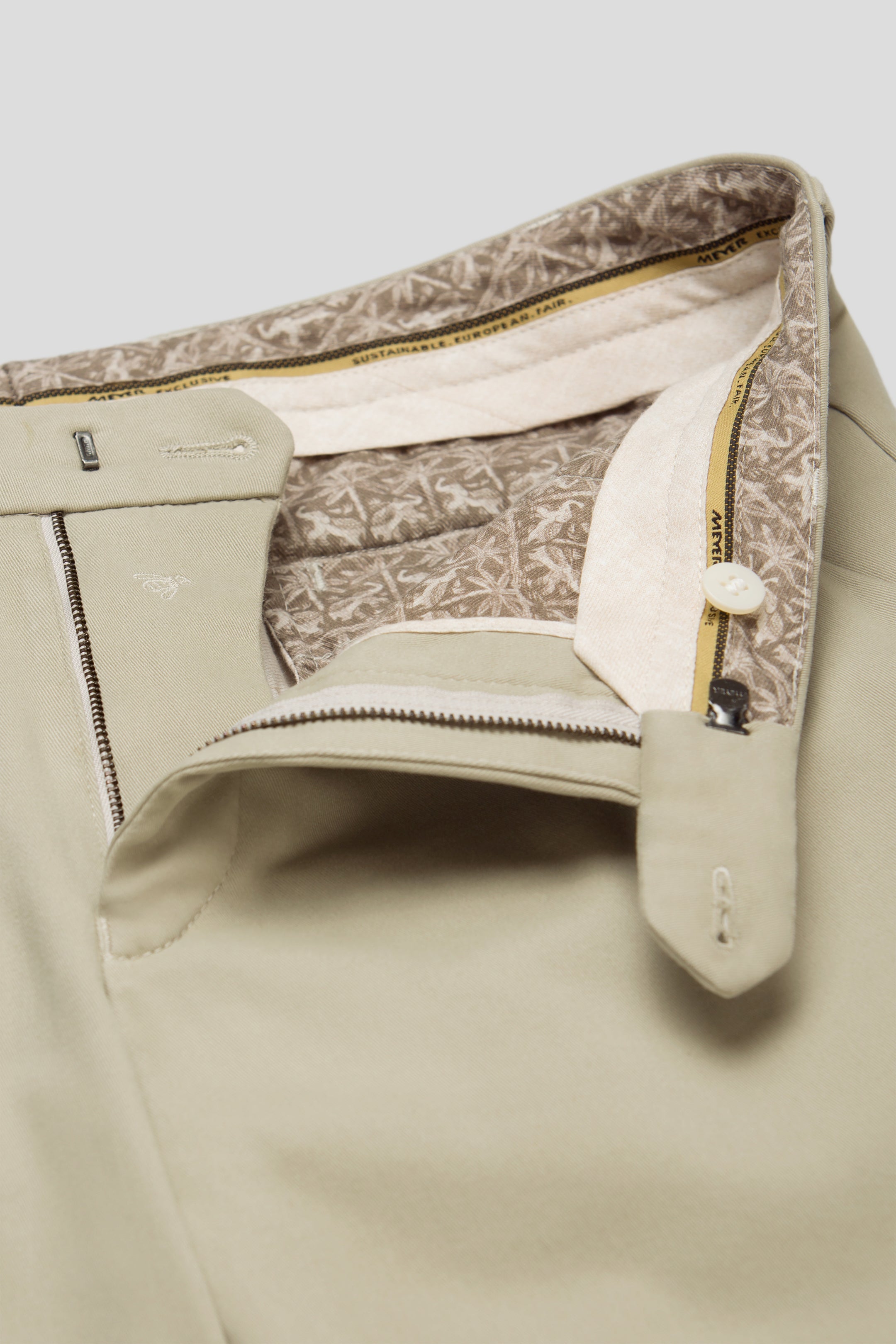 Bonn 2-8609 DELUXE CO ∙ CASHMERE