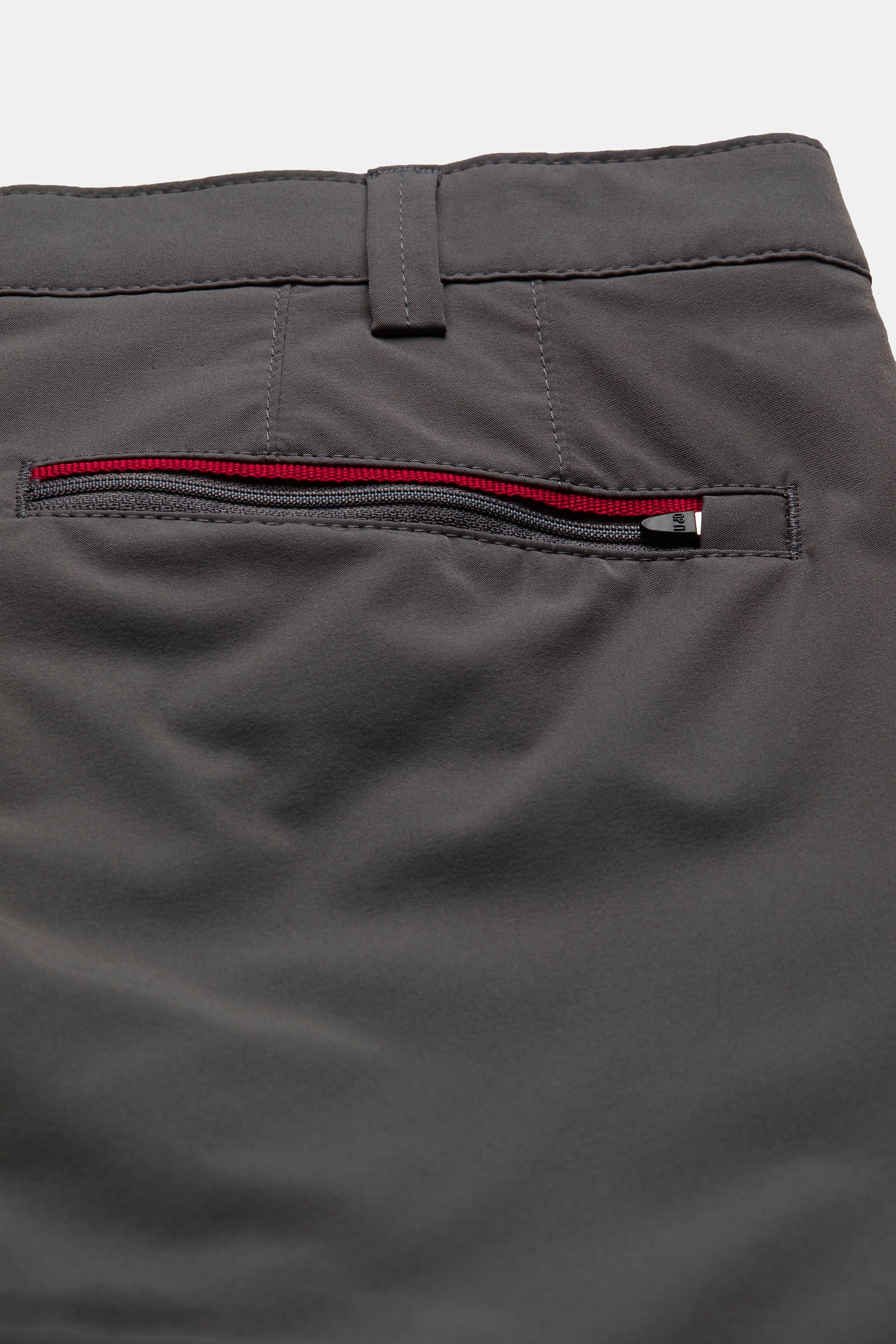 B-Arran 1-8070 ACTIVE • SHORT