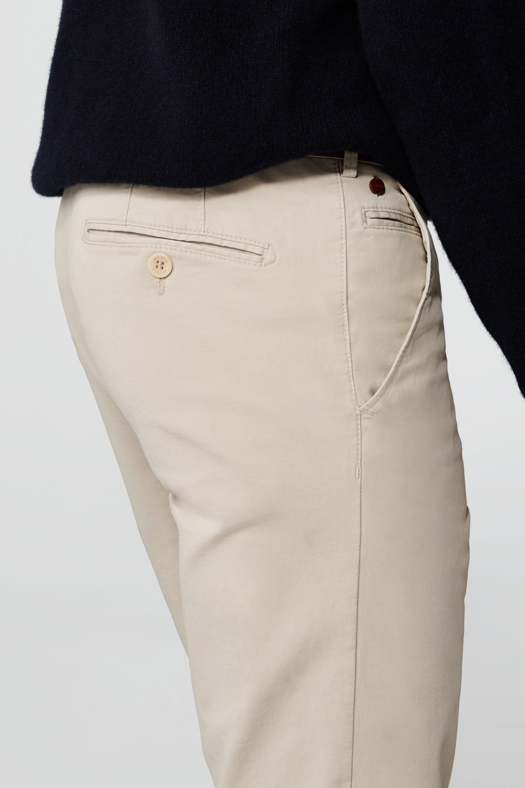 Bonn 9-3004 MODERN CHINO .